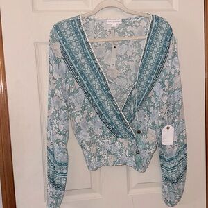 Francesca’s Wrap Top NWT